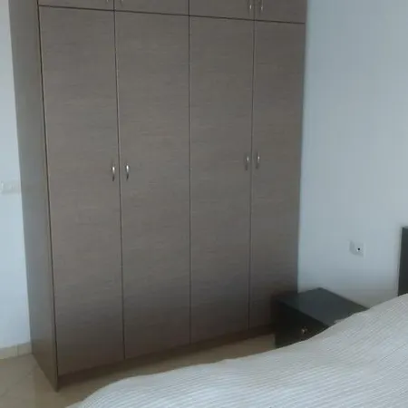 Rruga Gjergj Araniti Apartment *